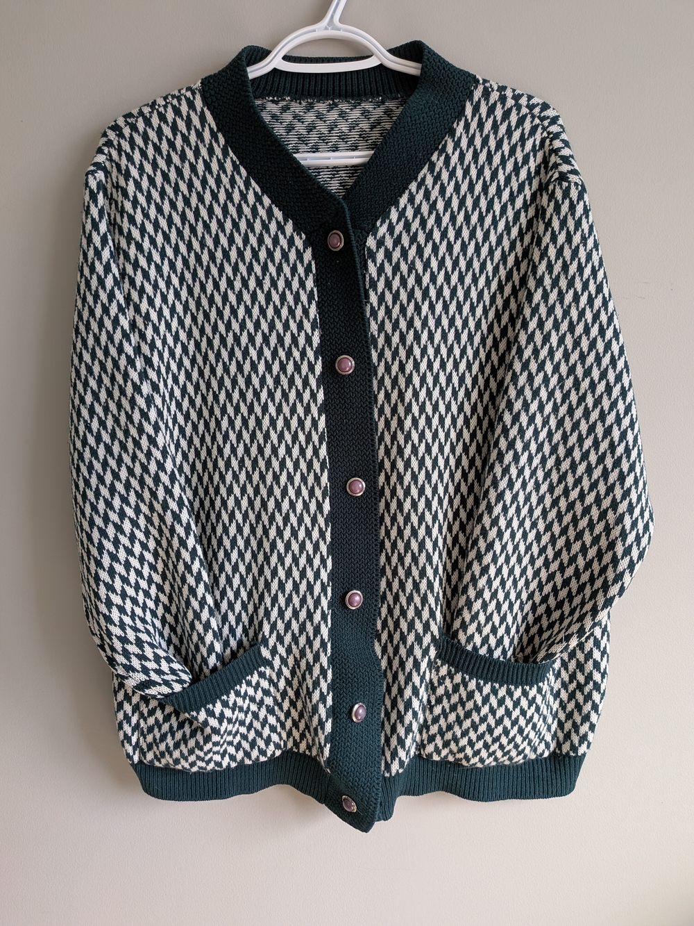 Vintage Inspired Dark Green and Cream Houndstooth Button-Up Women's Cardigan
